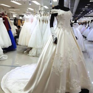 Long Tail Bridewholesale