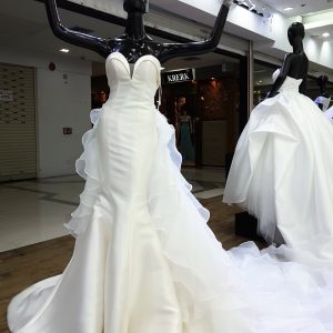 Minimal Bridal Style