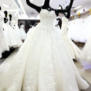 Unique Style of Bridal Gown