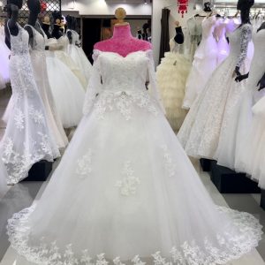 ชุดเจ้าสาวอวนไซส์ใหญ่ Bridal Dress Bangkok Thailand