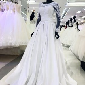 Bridal Gown Bangkok Thailand ชุดแต่งงานมินิมอล