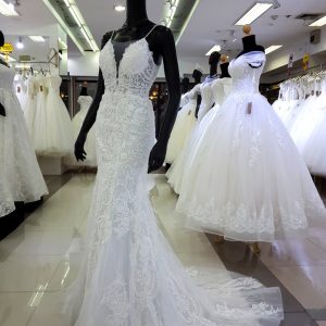 Wedding Shop Bangkok Thailand ชุดเจ้าสาวราคาโรงงาน ชุดแต่งงานขายส่ง