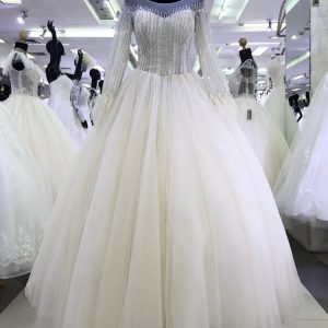 ชุดแต่งงานขายส่ง ชุดเจ้าสาวขายถูก Bridal Dress Bangkok Thailand