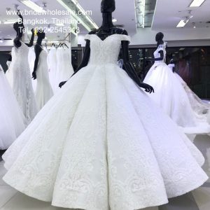ชุดเจ้าทรงกลีบมะเฟือง ชุดแต่งงานทรงฟักทอง Bridal Gown Bangkok Thailand