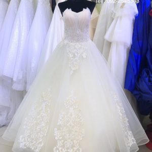 ชุดแต่งงานขายส่ง ชุดเจ้าสาวถูกๆ Bridal Dress Bangkok Thailand