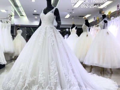 Wedding Gown Factory Bangkok Thailand ชุดเจ้าสาวสวยๆ ชุดแต่งงานแนวหรูหราหางยาว