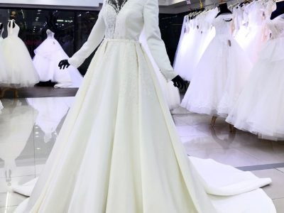 ชุดแต่งงานแบบใหม่ล่าสุด ชุดเจ้าสาวมินิมอลผ้าเรียบ Bangkok Street of Wedding Dress