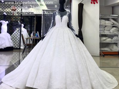 Super Ballgown Bridal Dress Bangkok Thailand  ชุดเจ้าสาวทรงซูเปอร์บอลกาวน์ ชุดแต่งงานทรงสุ่มยักษ์หางลาก