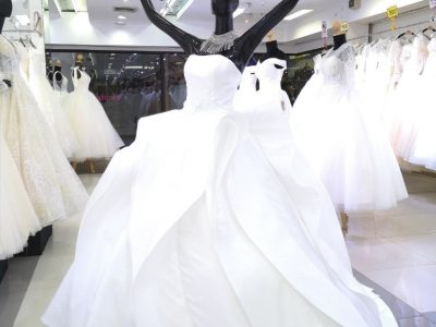 ชุดเจ้าสาวมินิมอลอลังการ ร้านชุดแต่งงานขายไม่แพง Wedding Shop Bangkok Thailand