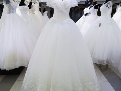 ร้านขายชุดแต่งงานราคาถูก ชุดแต่งงานขายส่งไม่แพง  Wedding Shop Bangkok Thailand
