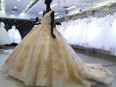 ชุดถ่ายพรีเว็ดดิ้ง ชุดแต่งงานมุสลิม ชุดเจ้าสาวสีๆ Bangkok Wedding Dress