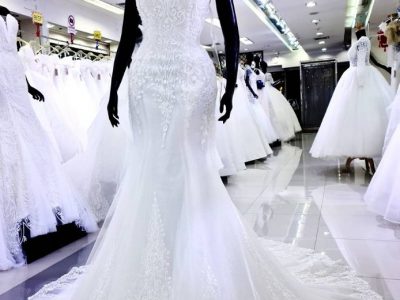 ชุดเจ้าสาวเข้ารูปทรงหางปลา ชุดแต่งงานเมอเมดไม่พอง Wedding Dress Bangkok Thailand