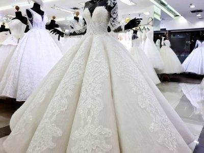 ชุดแต่งงานอลังการราคาถูก ชุดเจ้าสาวทรงเจ้าหญิง Bridal Dress Bangkok Thailand