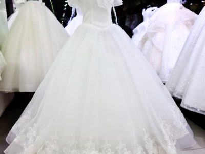 Wedding Dress Bangkok Thailand ชุดเจ้าสาวขายถูก ขุดแต่งงานไม่แพง