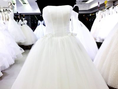 ซื้อชุดเจ้าสาวไม่แพง ขายชุดเจ้าสาวถูก Bridal Shop Bangkok Thailand