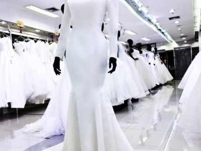 ชุดเจ้าสาวมินิมอลทรงเมอเมด ชุดแต่งงานมินิมอลทรงหางปลา  Wedding Dress Bangkok Thailand
