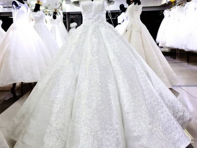 ชุดเจ้าสาวขายปลีก ร้านชุดแต่งงานขายถูก Wedding Dress Thailand