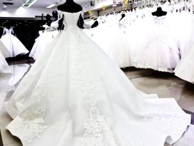 ชุดแต่งงานอลังการราราไม่แพง แบบชุดเจ้าสาวที่คนชอบ Wedding Dress Thailand