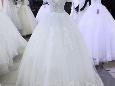 ชุดแต่งงายขายราคาถูก ซื้อชุดเจ้าสาวราคาไม่แพง Wedding Dress Bangkok Thailand