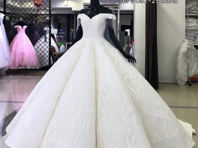ชุดแต่งงานอลังการราคาถูก ร้านชุดเจ้าสาวขายถูก Bangkok Bridal Dress