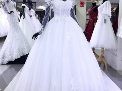ชุดเจ้าสาวสวยๆ ซื้อชุดแต่งงานราคาถูก Bridal Shop Bangkok Thailand