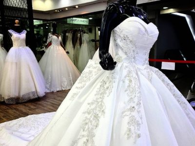 ขายชุดเจ้าสาวอลังการราคาถูก ซื้อชุดแต่งงาน Bridal Dress Bangkok Thailand