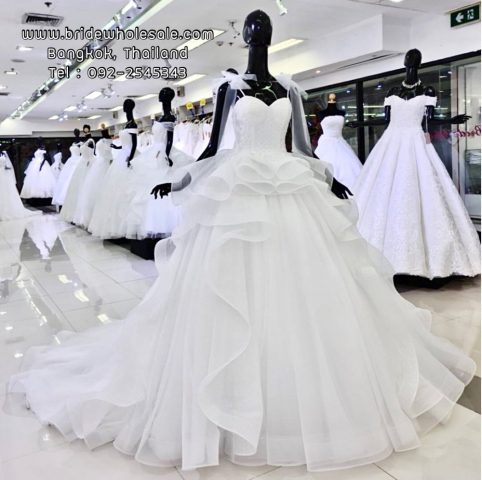 ชุดเจ้าสาวอลังการ ชุดแต่งงานทรงเจ้าหญิง Bridal Gown Bangkok Thailand