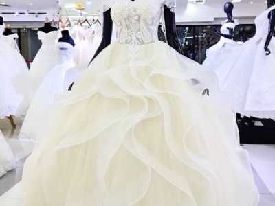 ชุดแต่งงานขายถูก ร้านขายชุดเจ้าสาวไม่แพง Bridal Factory Bangkok Thailand