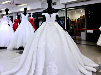 ชุดเจ้าสาวอลังการ ร่านขายชุดแต่งงานทรงเจ้าหญิง Bridal Gown Bangkok Thailand