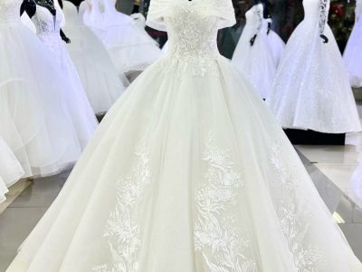 ชุดแต่งงานขายถูก ชุดเจ้าสาวขายถูก Bridal Gown Bangkok Thailand