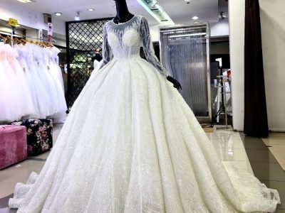 ชุดเจ้าสาวสุดอลังการ ร้านขายชุดแต่งงาน Bangkok Bridal Factory Thailand