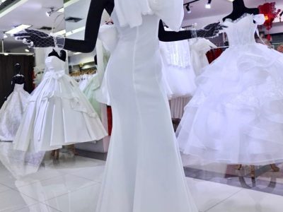 Bridal Factory Bangkok Thailand ชุดแต่งงานมินิมอล ชุดเจ้าสาวหางปลาเข้ารูป