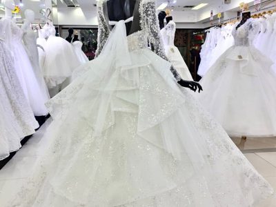 THAILAND BRIDE STORE BANGKOK ชุดเจ้าสาวขายส่ง ชุดแต่งงานขายปลีก