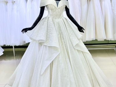 BANGKOK WEDDING DRESS THAILAND ชุดเจ้าสาวขายถูก ซื้อชุดแต่งงานไม่แพง
