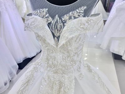 THAILAND BRIDAL GOWN BANGKOK ชุดเจ้าสาวขายถูก ซื้อชุดแต่งงาน