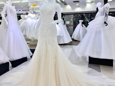 ชุดเจ้าสาวเข้ารูปหางปลา ชุดแต่งงานเมอเมด Bridal Gown and Factory Bangkok Thailand