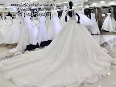 ชุดเจ้าสาวอลังการ ชุดแต่งงานเจ้าหญิง Bangkok Bride&Groom Shop Thailand