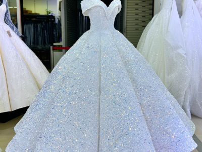 WEDDING DRESS BANGKOK THAILAND ชุดเจ้าสาวขายส่ง ชุดแต่งงานขายปลีก