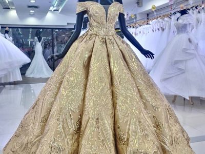 ชุดถ่ายพรีเว็ดดิ้ง ชุดกีฬาสี ชุดแฟนซี Bangkok Wedding Dress Thailand