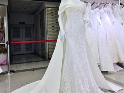 ชุดเจ้าสาวหางปลาเข้ารูป ชุดแต่งงานเมอเมดแบบใหม่ Wedding Dress Shop Bangkok Thailand