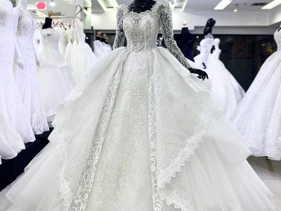 BRIDE DRESS BANGKOK THAILAND ชุดเจ้าสาวจายส่ง ชุดแต่งงานขายปลีก
