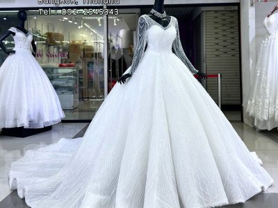 ชุดเจ้าสาวเจ้าหญิง ชุดแต่งงานหรูหราอลังการ Bridal Factory Bangkok Thailand