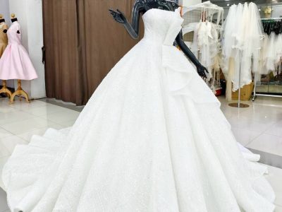 ซื้อชุดเจ้าสาวอลังการ ขายชุดแต่งงานเจ้าหญิง Bride Shop Store & Factory Bangkok Thailand